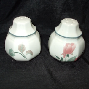 Vintage Mikasa Silk Flowers Salt and Pepper Shakers, Eighties Floral Pink and Green Ceramic Painted Shakers