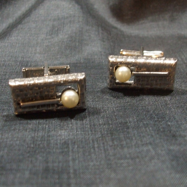 Vintage Judy Lee Brutalist MCM Cufflinks, Faux Pearl and Silvertone Mid Century Modern Style Cuff Links