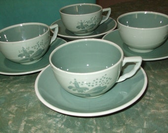 Vintage Royal Copenhagen Cup and Saucer Sets, Aluminia Faience Pastel Green by Nils Thorsson, Mid Century Modern from Denmark
