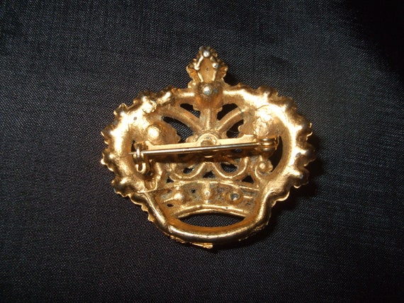 Vintage Rhinestone Crown Brooch , Old Unsigned Pi… - image 7