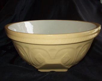 Vintage English Gripstand Bowl, Yellowware Old Vintage Mixing Bowl, Farmhouse Stoneware Country Decor, T G Green Yellow Ware Kitchen