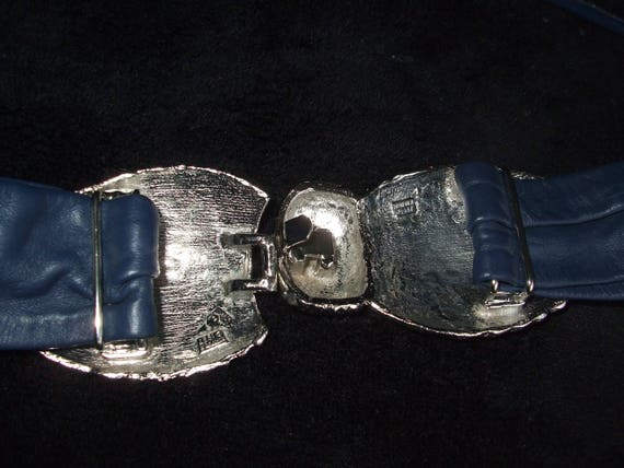 Vintage Mimi Di N Bow Ladies Silver and Navy Belt… - image 5