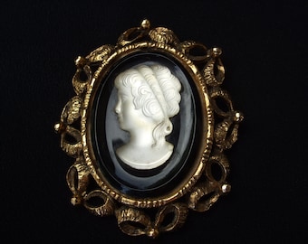 Vintage Camphor Glass Cameo Brooch , Old Cameo Black and White Pin