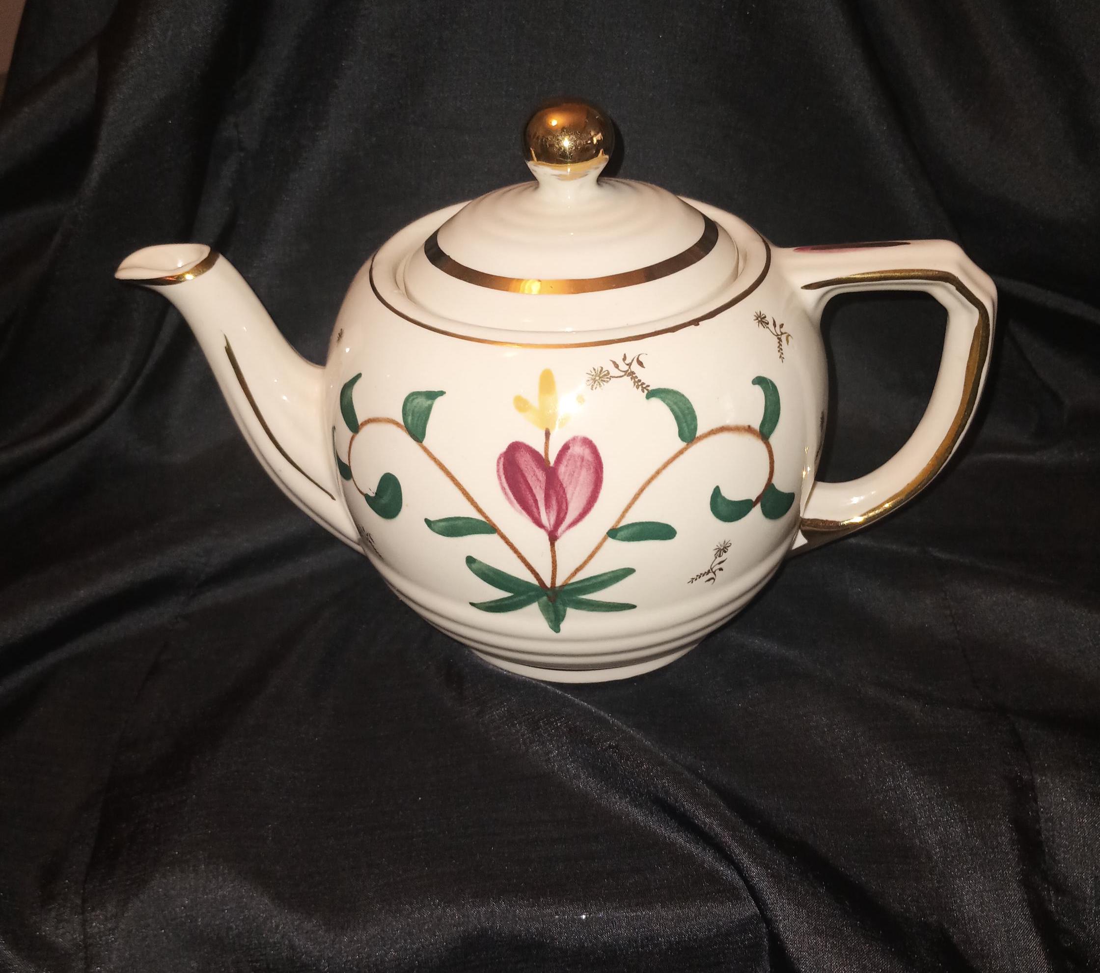 Vintage Penn Dutch Pattern Shawnee Teapot, Floral Folk Decor Mid Century Tea Pot