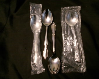 Vintage Oneida Chatelaine Flatware, Stainless Table and Gumbo Spoons, Lot of 4 NOS Soup Spoons, 2 Still in Plastic