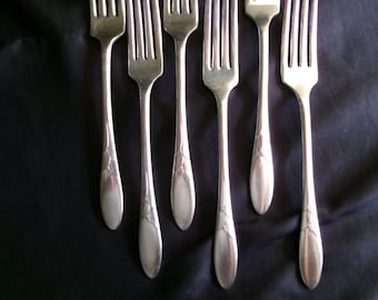 Vintage Lady Hamilton Pattern Knives, Forks, Spoons, Serving Spoons, Tea Spoons, Pierced Pie Server, Community Silverplate Oneida