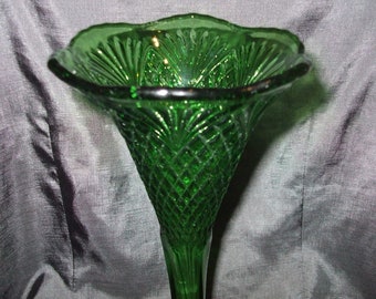 Antique Green Pattern Glass Vase, Vintage Tall Trumpet Form Vase in Emerald, Fan and Pineapple Variant EAPG, Possibly U S Glass