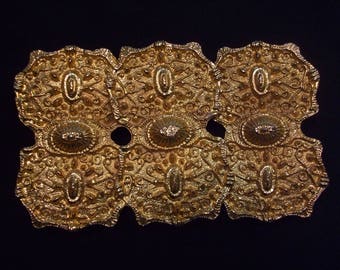 Vintage Ladies Gold Belt Buckle , Unsigned, Eighties Etruscan Style , Goldtone Buckle