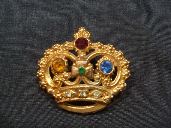 Vintage Rhinestone Crown Brooch , Old Unsigned Pi… - image 3