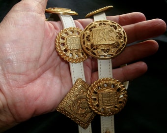 Vintage Ladies Cream and Gold Belt, Eighties Skinny Belt, Goldtone Medallion Crests on Cream Belt, San Marcos