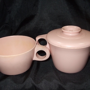 Vintage Texas Ware Pale Pink Melamine , Mid Century Modern Style, Melmac MCM Cup and Covered Sugar Bowl with Lid image 1