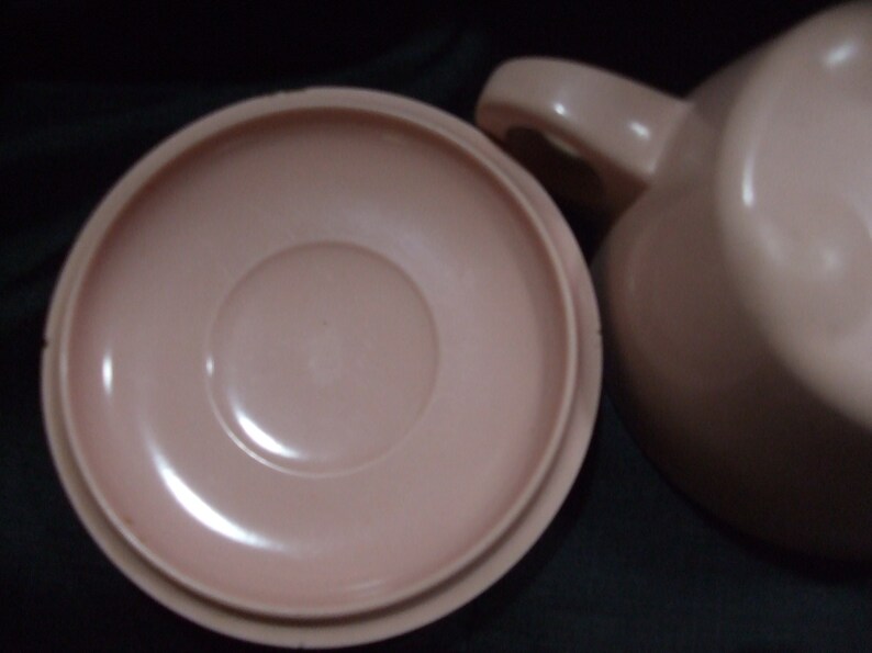 Vintage Texas Ware Pale Pink Melamine , Mid Century Modern Style, Melmac MCM Cup and Covered Sugar Bowl with Lid image 7