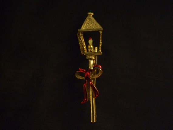 Vintage Gerrys Candle Lantern Pin , Old Christmas… - image 7