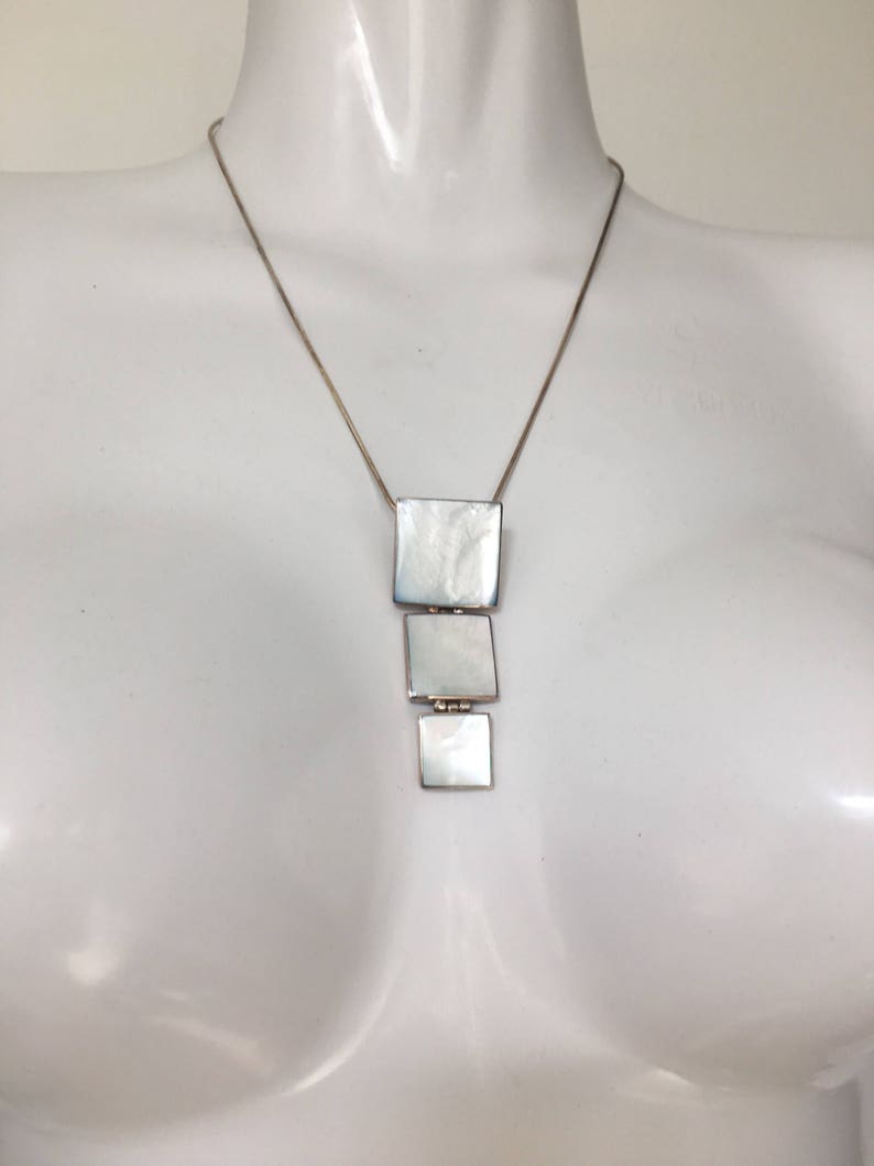 Vintage Retro Sterling Silver MOP Necklace
