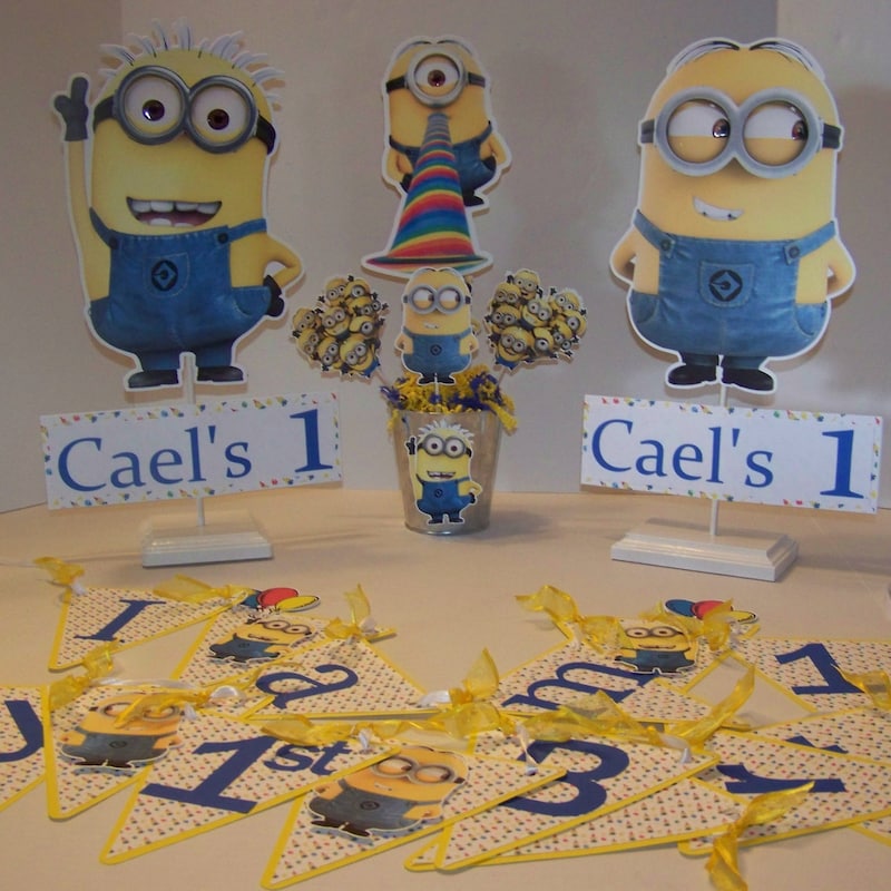 Minion Centerpiece - Etsy