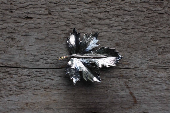 Vintage Maple Leaf Pin