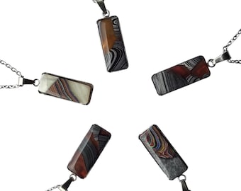 Fordite - Rektangulärt hänge 10mm X 25mm