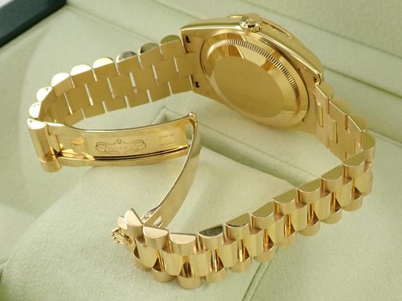 Rolex Day Date Reference 118348 authentic - image 6