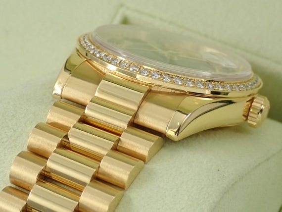 Rolex Day Date Reference 118348 authentic - image 5