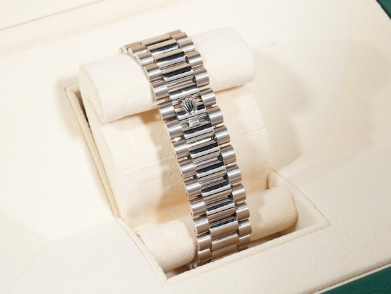 Rolex Day-Date 40 Reference 228239 authentic - image 6