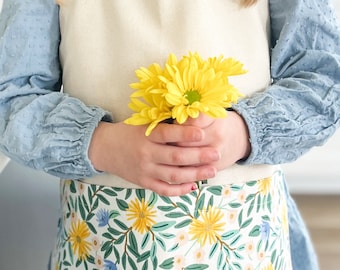 daisy gardening/chef apron