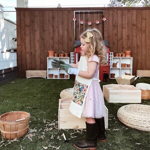 floral gardening/chef apron
