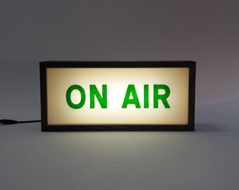 ON AIR Lightbox Sign, Green Hand-Painted Studio Sign, Vintage Recording Light, Podcast Room Décor, Wooden LED Light Box, Radio Sign