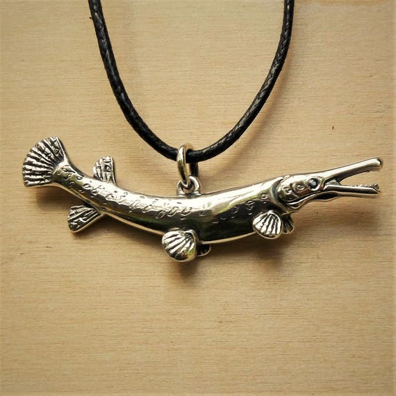Fishing Necklace, Gar, Garpike, or Alligator Gar Necklace, Silver and  Sapphire Garfish Charm Pendant. © Argent Aqua -  Canada