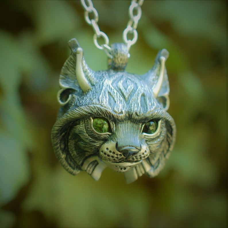 Lynx Necklace lynx head pendant silver and peridot jewelry Etsy