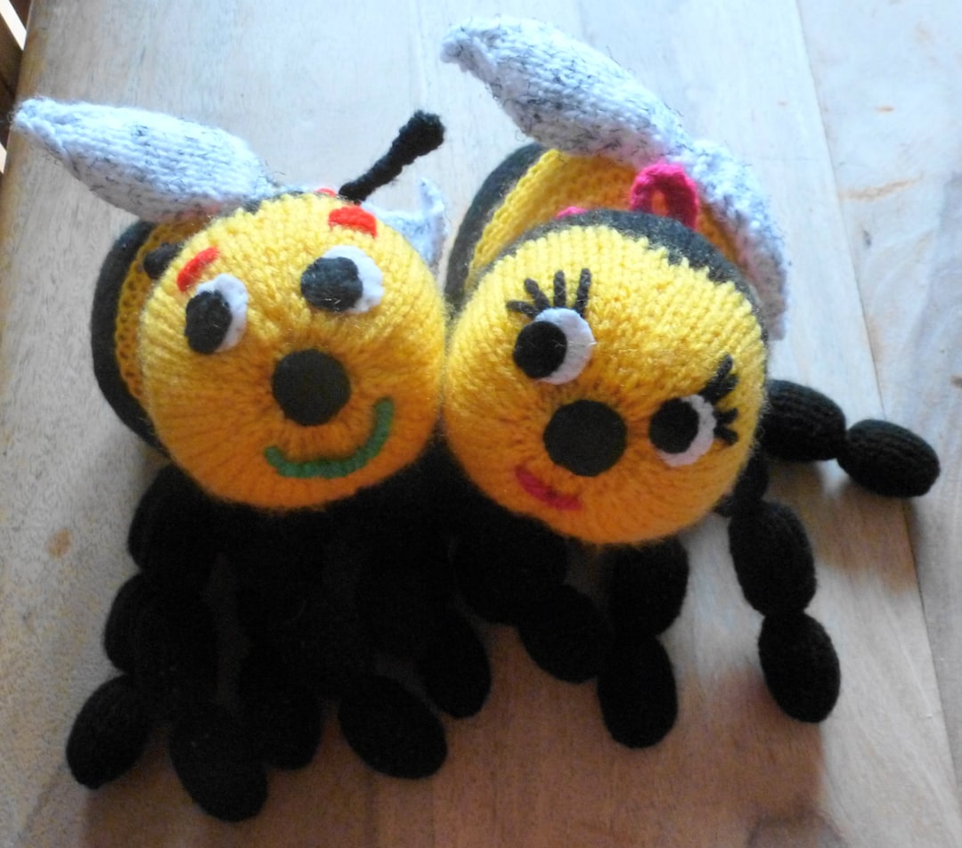 Billy Buzz & Bella Bumble Bee Baby Toy Knitting Pattern - Etsy