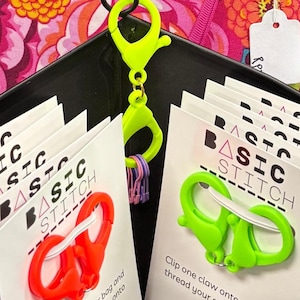 Stitch Marker Claw Clip Holder Keychain Knitting Crochet Neon Lobster Claw Clasps Cuff - Basic Stitch Kit -Tools Notions Gifts for Knitters
