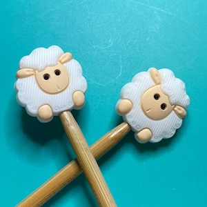 Knitting Needle Point Protectors, Knitting Needle Stoppers, Knitting Notions Kawaii White Sheep Wool Cute Animal Silicone Gift for Knitters
