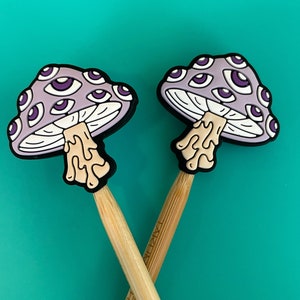 Knitting Needle Point Protectors, Knitting Needle Stoppers, Knitting Notions - Purple Trippy Mushroom Hippie Trip Foraging Gifts for Knitter