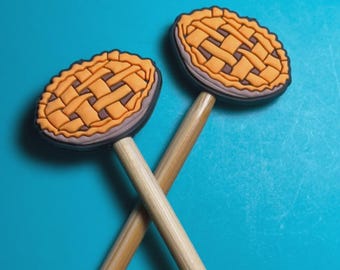 Knitting Needle Point Protectors, Knitting Needle Stoppers Knitting Notions Kawaii Apple Pie Fall Autumn Pumpkin Pie Thanksgiving Knitter