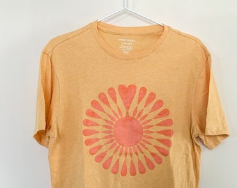 Grow Love - Eco friendly shirt - screenprint shirt - slow fashion - thrifted shirts - powered by plants - eco friendly gifts for her