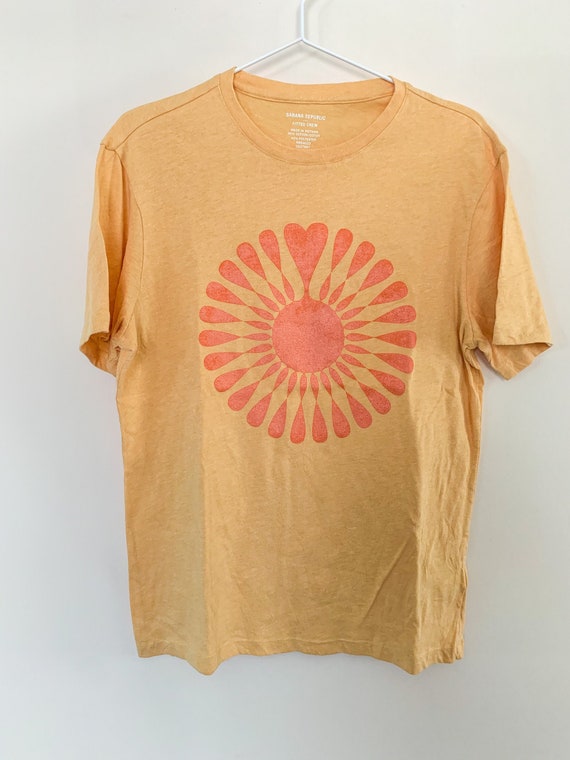 Grow Love - Eco friendly shirt - screenprint shirt - slow fashion - thrifted shirts - powered by plants - eco friendly gifts for her