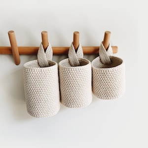 CROCHET PATTERN ⨯ Basket, Hanging, Home Decor, Container ⨯ The Pendan Baskets