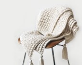 Chunky throw blanket ⨯ The Tabasse ⨯ in CREAM