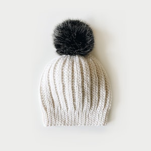 CROCHET PATTERN ⨯ Ribbed, Knit look hat ⨯ The Detire Beanie