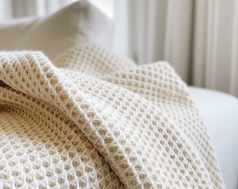 CROCHET PATTERN ⨯ Blanket, Honeycomb Afghan Throw ⨯ The Bourdon