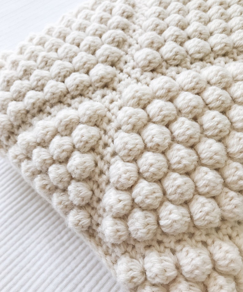 CROCHET PATTERN Diamond bobble pillow The Labadee image 4