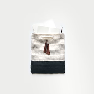 CROCHET PATTERN ⨯ Tote bag, Clutch ⨯ Black and White  ⨯ The Maniche Tote