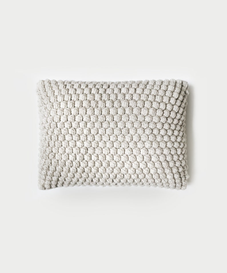 CROCHET PATTERN Bobble pillow, Throw pillow, Decorative pillow The Belladère image 4