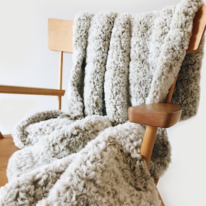 KNITTING PATTERN Blanket, Afghan, Throw The Paix Faux Fur image 2