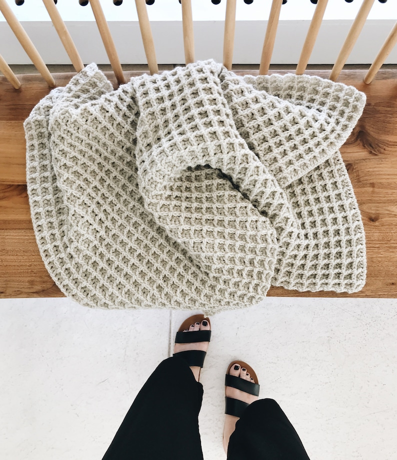 CROCHET PATTERN Blanket, Afghan Waffle Texture The Poze Throw image 3