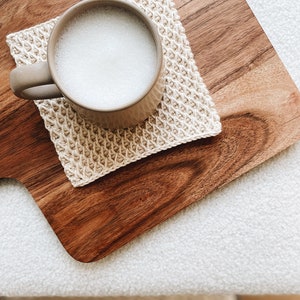 CROCHET PATTERN ⨯ Coffee, honeycomb texture, trivet, coaster, hot pad ⨯ The Myèl Coasters