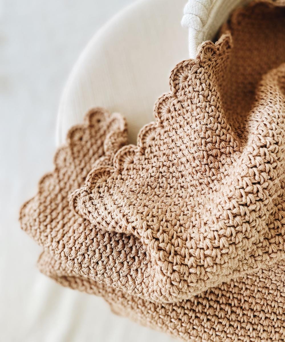 CROCHET PATTERN ⨯ C2C X Baby Blanket ⨯ Nursery, Toddler