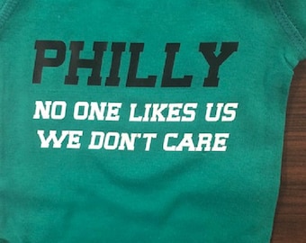 Mono de bebé de los Philly Eagles ® "A nadie le gustamos", mono infantil de fútbol con pájaros divertidos