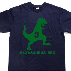 camisa t rex personalizada camisa de dinosaurio T-Rex camisa t-rex para niños nombre de la camisa de dinosaurio camisetas de dinosaurio personalizadas t-rex personalizado Navy T w/ green