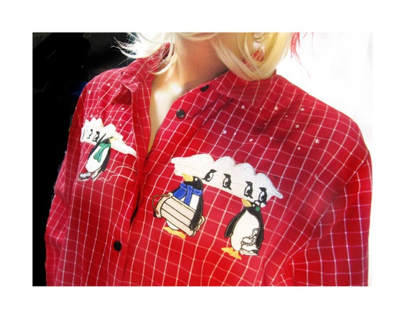 vintage Christmas shirt - Penguin shirt - Red Shi… - image 6